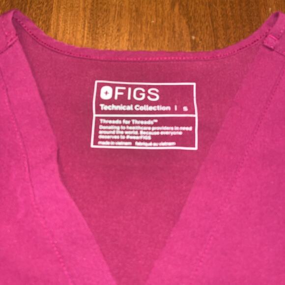 FIGS Casma Basic Scrub Medical Top Pink Size Small - Picture 2 of 4